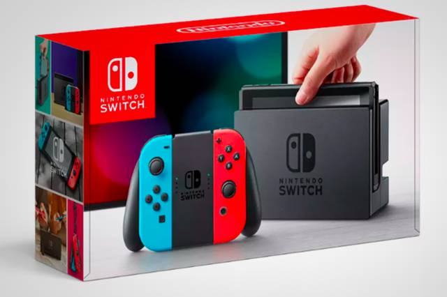 Nintendo Switch with Neon Blue and Neon Red Joy‑Con  - Segunda Mano